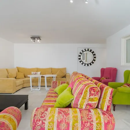 5 Junto Al Mar Apartment