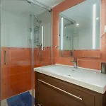 5 Junto Al Mar Торремолинос